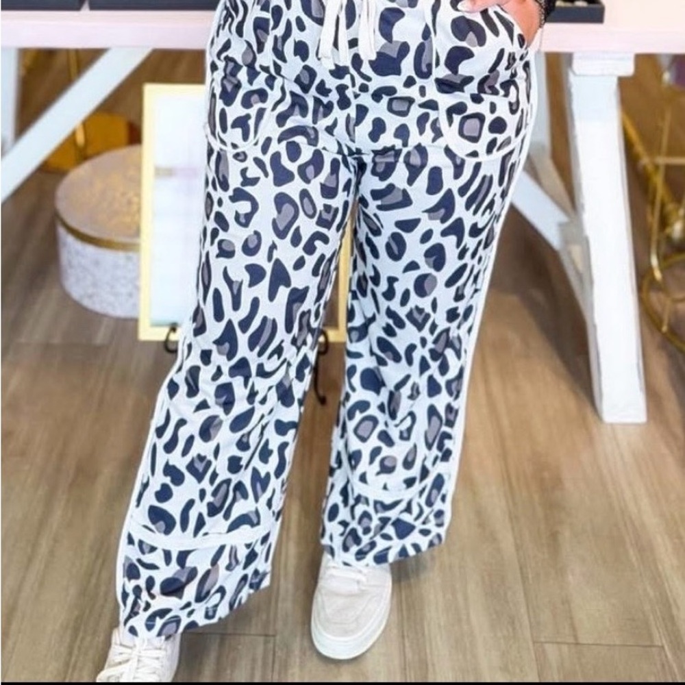 Trendy Boutique Monochrome Animal Print Joggers